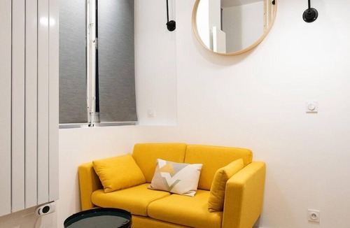 Griffon - Royale Apartment | Duplex d'André - Quiet and cozy studio - downtown