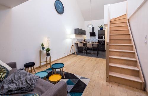 Saint-Marceau Apartment | Duplex de 80m2 dans un village de caractère !