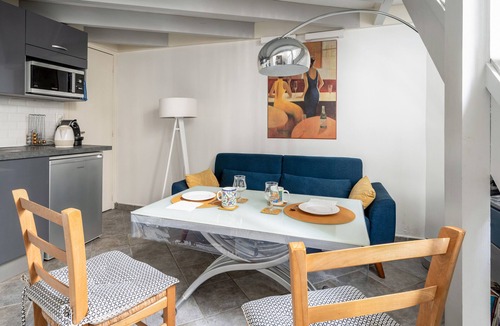Parchamp–Albert Kahn Apartment | Duplex de la Mairie - Welkeys