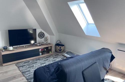 Villers-sur-Mer Apartment | Duplex familial refait à neuf avec balcon, à deux pas de la plage - FR-1-712-96