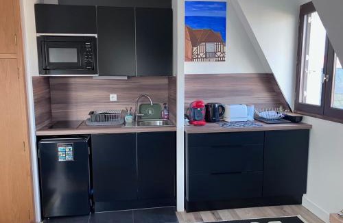Villers-sur-Mer Apartment | Duplex familial refait à neuf avec balcon, à deux pas de la plage - FR-1-712-96