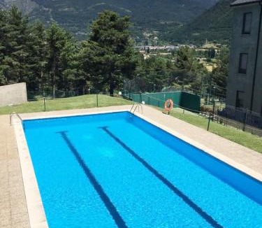 Villanua Apartment | Duplex Familiar Izarraitz