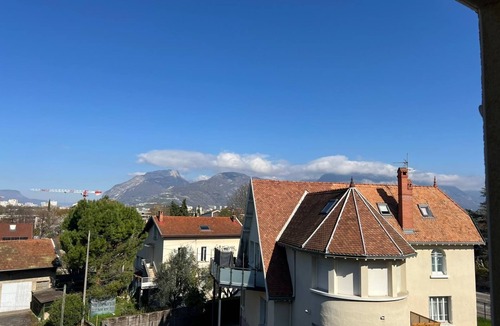 Eybens Condo | Duplex Family Apartment- 3 bedrooms 2 bathrooms- Private parking