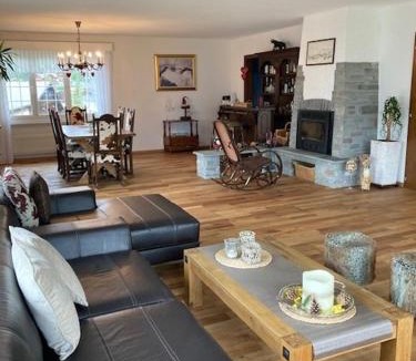 Graechen Apartment | Duplex Ferienwohnung Edelweiss