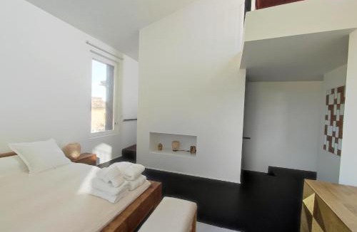 Montaren-et-Saint-Mediers Villa | Duplex avec piscine à 5 min d'Uzès