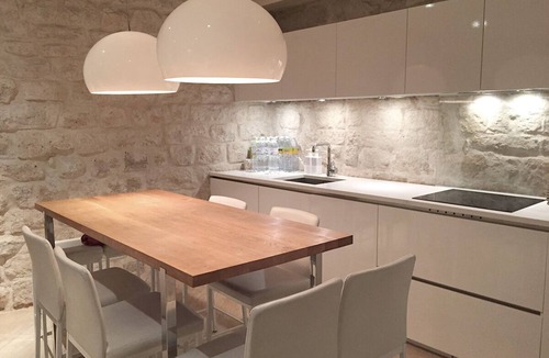 Arsenal Apartment | Duplex (ground floor and 1st floor - 2 bedrooms 2 bathrooms) -Center- Le Marais