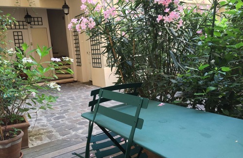 Arsenal Apartment | Duplex (ground floor and 1st floor - 2 bedrooms 2 bathrooms) -Center- Le Marais