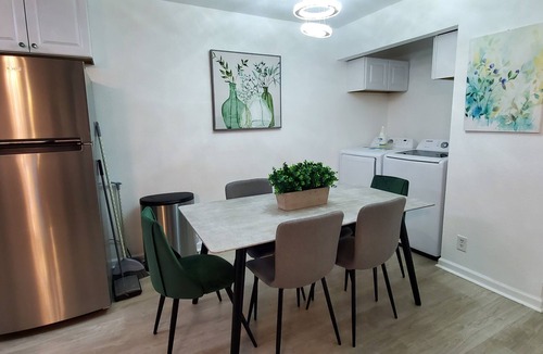 East MLK House | Duplex Home - Unit A & B Near DWTN & ATX Airport