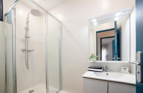 Villejuif Apartment | Duplex House * Grand Paris - 4 Bedrooms - 2 Bathrooms - Parking - Near Paris
