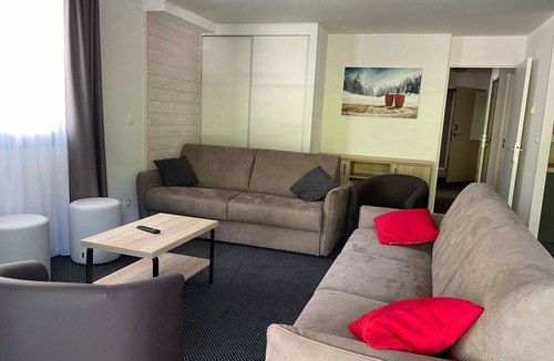Eaux-Bonnes Apartment | Duplex in Gourette, 10 guests, Pool and Pets allowed