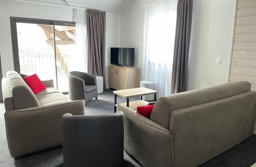 Eaux-Bonnes Apartment | Duplex in Gourette, 10 guests, Pool and Pets allowed