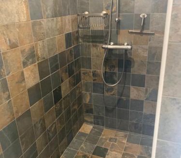 Vendargues Apartment | Duplex indépendant avec accès piscine