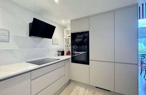 Port Guillaume Apartment | Duplex loft facing the port, large terrace, walking distance to the beach, parking