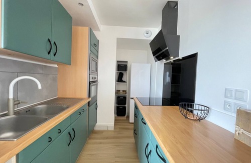 Saint-Brevin-les-Pins Apartment | Duplex lumineux près de la plage, centre Saint-Brevin-les-Pins, 2 pièces, parking et balcon sans vis-à-vis