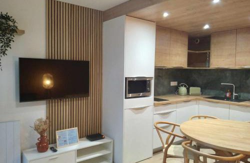 Cauterets Apartment | Duplex lumineux - 40m2 - 2 chambres - Balcon terrasse - Parking - Entierement renové en Mai 2024