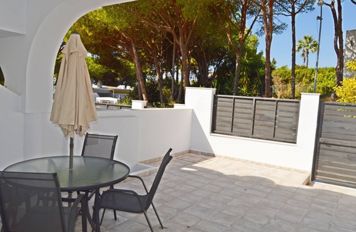 Urbanizacion Hacienda las Chapas Apartment | DUPLEX MARBELLA APT. WITH GREAT FACILITIES, GYM, POOLS & INDOOR POOL. SLEEPS 6