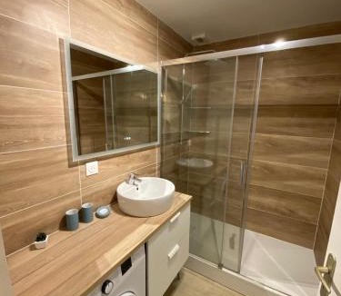 Fort-Mahon-Plage Apartment | Duplex moderne à 700m de la plage Parking & WiFi