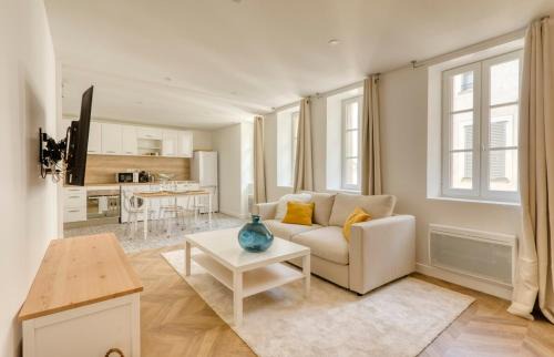 Fontainebleau Apartment | Duplex Napoleon City center Quiet