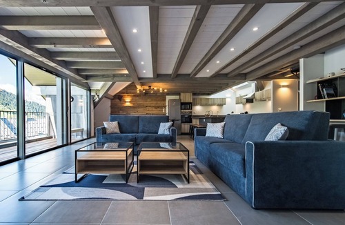 Albiez-le-Vieux Apartment | Duplex | Near Slopes | Balcony & Panoramic View