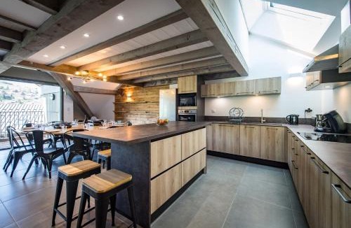 Albiez-le-Vieux Apartment | Duplex Near Slopes Balcony & Panoramic View