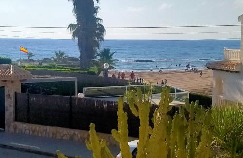 La Zenia Ski Chalet | DUPLEX NOSY BE vue sur mer avec solarium et jacuzzi
