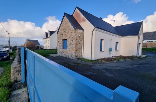 Camaret-sur-Mer Apartment | Duplex, overlooking Camaret Bay