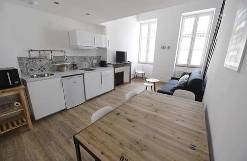 Bordeaux Sud Apartment | ★ DUPLEX ★ PARKING (optional) ★ DESIGN ★ SWEETHOMEBORDEAUX