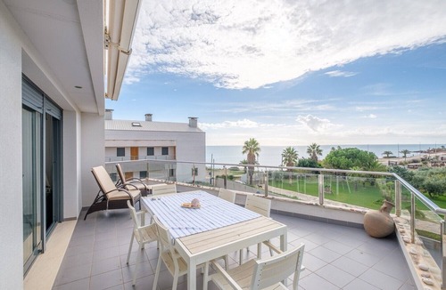 Vinaros Apartment | Duplex Penthouse with Stunning Sea Views, Pool, and Terrace
