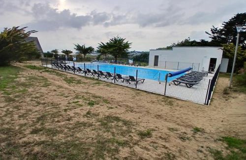 Guidel-Plages Apartment | Duplex proche de la mer avec piscine