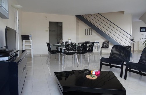 Henriville House | Duplex residence d'orléans