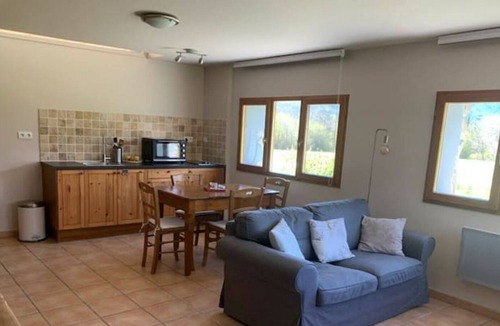 Saint-Pons Ski Chalet | Duplex rez de Jardin Avec Terrasse et Piscine