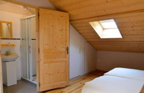 Saint-Pons Ski Chalet | Duplex rez de Jardin Avec Terrasse et Piscine