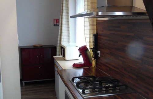 Aveze Apartment | DUPLEX, SOUTH FACING TERRACE, VOLCANO PARK