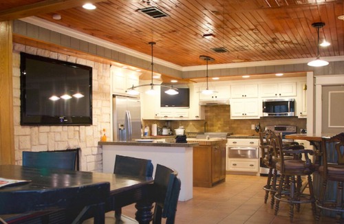 Denison Cabin | Duplex Style Cabin on Lake Texoma: Cabin 211