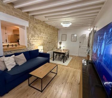 Rueil-Malmaison Apartment | DUPLEX SUBLIME ET LUMINEUX au CENTRE VILLE 10 minutes de Paris Parking privée souterrain