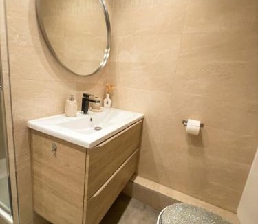 Rueil-Malmaison Apartment | DUPLEX SUBLIME ET LUMINEUX au CENTRE VILLE 10 minutes de Paris Parking privée souterrain