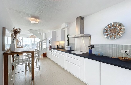 Carnon-Plage Apartment | Duplex T3 apartment with terrace, beachfront, WiFi, private parking