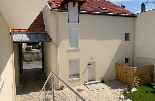 Le Pin Apartment | DUPLEX T3 R + 1 APARTMENT, 6 BEDS IN PEACE