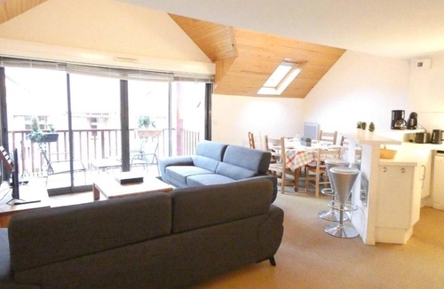 Saint-Lary-Soulan Apartment | Duplex T4 8 pers, 102m², Saint-Lary-Soulan, Balcon, Garage, 3 Chambres, 3⭐️, Proche Centre - FR-1-457-278