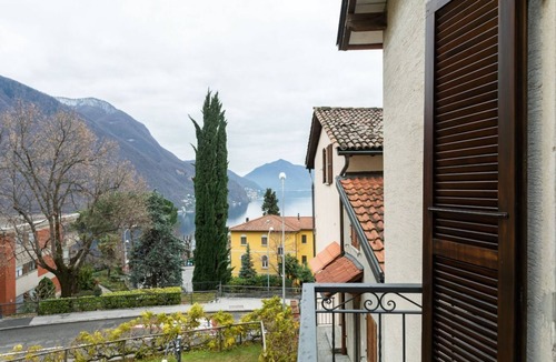 Castagnola Apartment | Duplex with balcony overlooking the lake (ROSE 2)