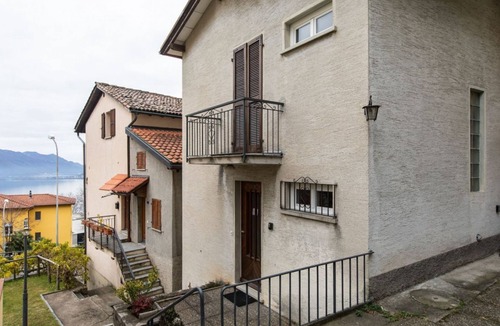 Castagnola Apartment | Duplex with balcony overlooking the lake (ROSE 2)