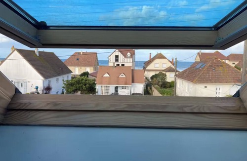 Ouistreham Apartment | Duplex with balcony and parking near the sea