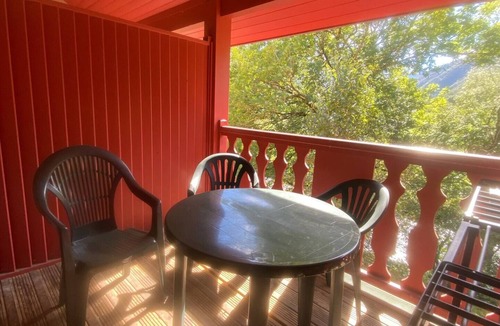 Arreau Apartment | Duplex with mountain and river views. Pets allowed