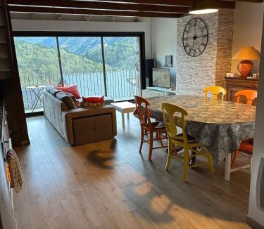 Porte-Puymorens Apartment | Duplex with spectacular mountain views for 8