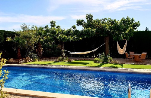 Cardedeu House | DUPLICATECalm Oasis Villa, pool, bbq, 30 km from Barcelona