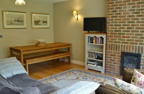 St Margaret's at Cliffe House | Durdrich Cottage
