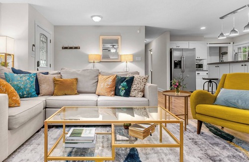 Durham House | Durham Retreat: Deck, Grill, Firepit, 10 mins from Duke & Downtown