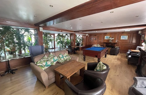 Westleigh Hotel | Durrant House Hotel