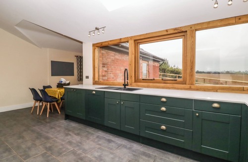 Little Cowarne Cottage | DURSTONE COTTAGE, pet friendly, with open fire in Pencombe