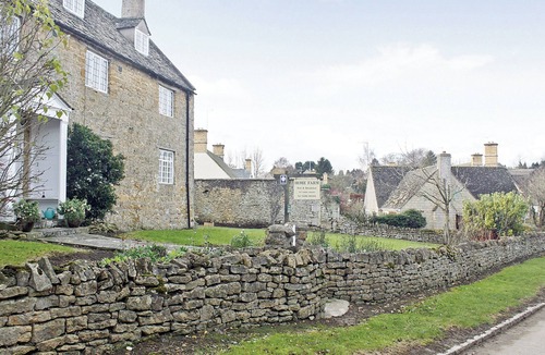 Ebrington Cottage | Dusty's Stable - E4751